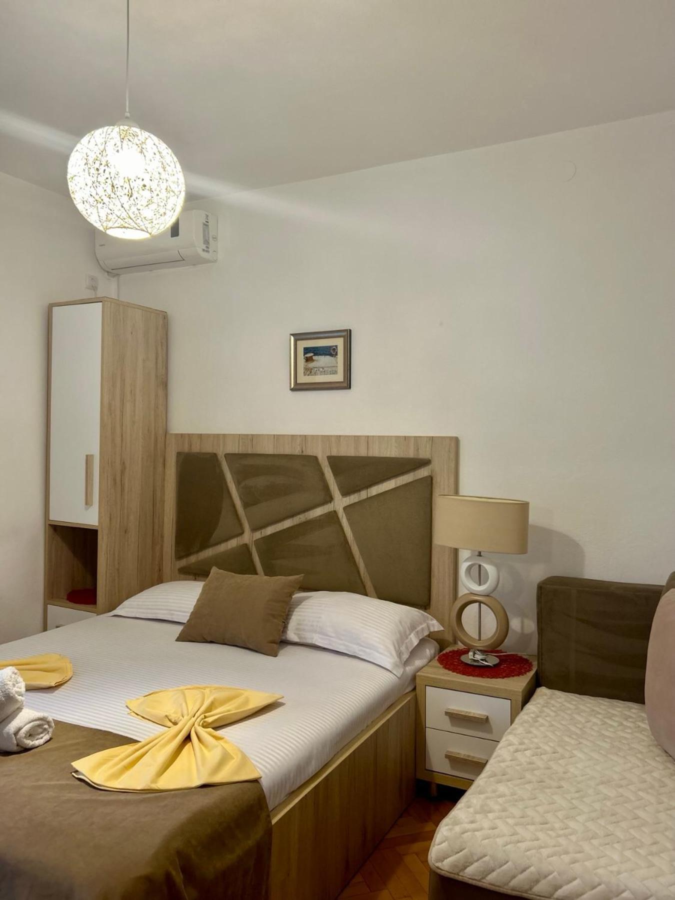 Apartments Gazi Улцинь Екстер'єр фото