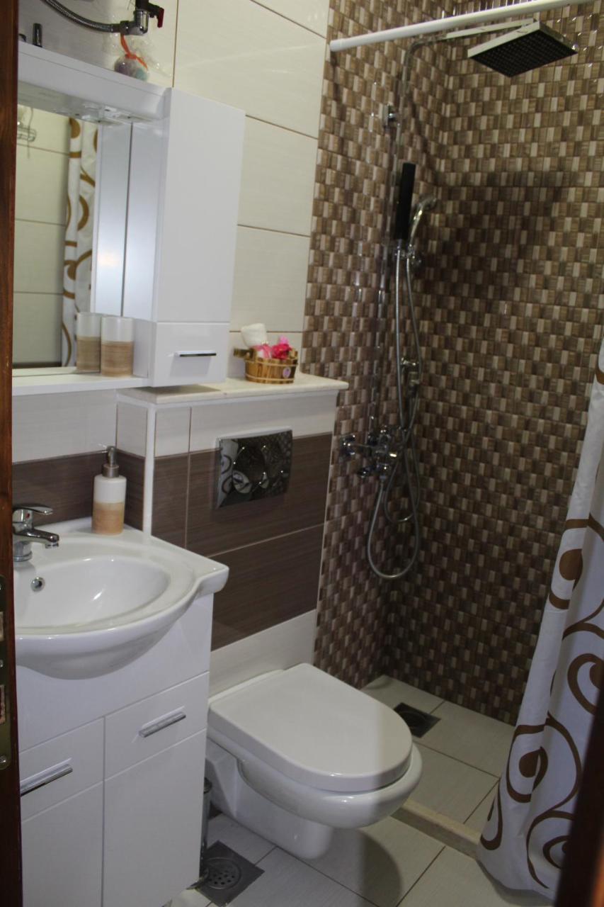 Apartments Gazi Улцинь Екстер'єр фото